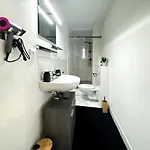 I Spacious 130qm Near Berlins Sights