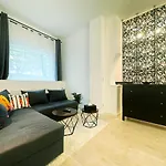 I Spacious 130qm Near Berlins Sights Apartmán Berlín