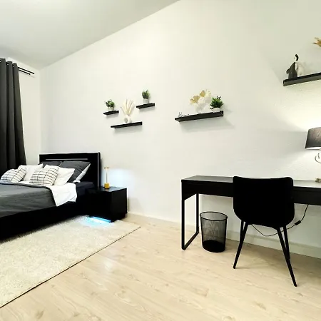 I Spacious 130qm Near Berlins Sights * ברלין