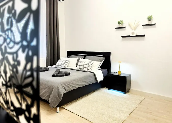 I Spacious 130qm Near Berlins Sights Berlin