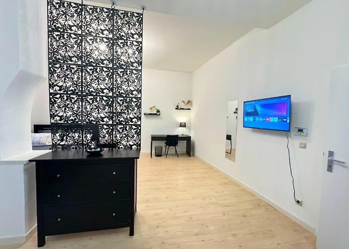 I Spacious 130qm Near Berlins Sights *