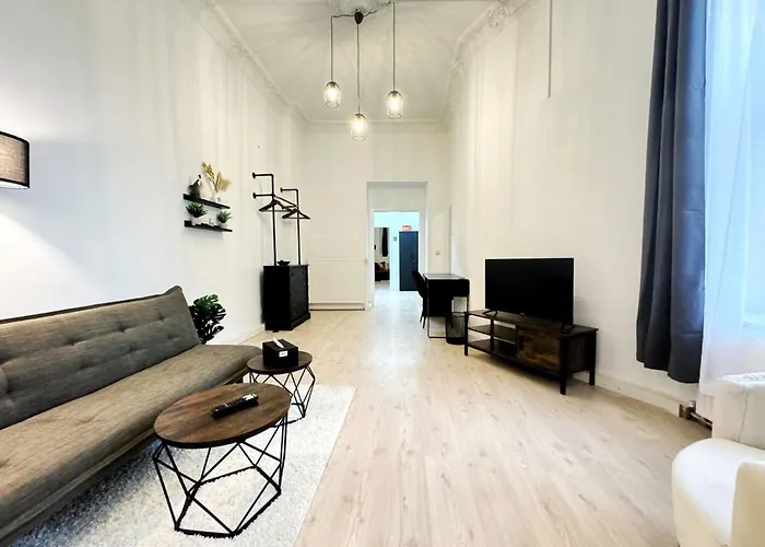 I Spacious 130qm Near Berlins Sights Berlin