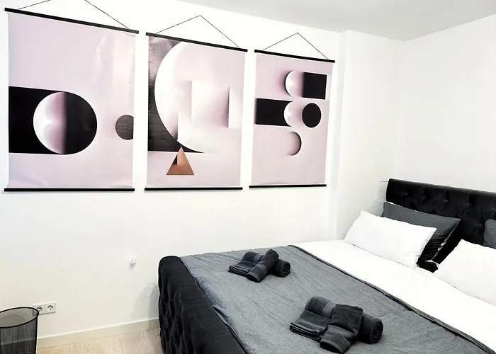 Apartamento I Spacious 130qm Near Berlins Sights *