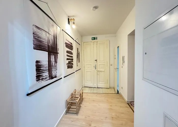 Apartment I Spacious 130qm Near Berlins Sights Berlin