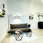 I Spacious 130qm Near Berlins Sights *