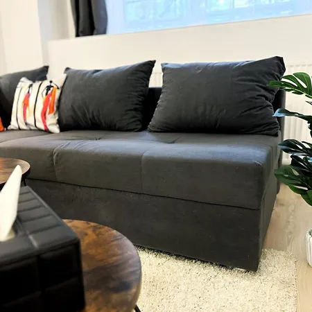 I Spacious 130qm Near Berlins Sights